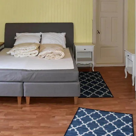 8 Person In Eidsvåg