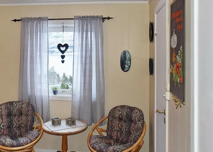 8 Person In * Eidsvåg