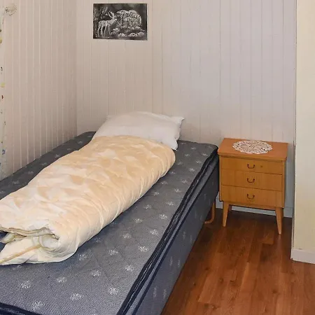 8 Person In * Eidsvåg